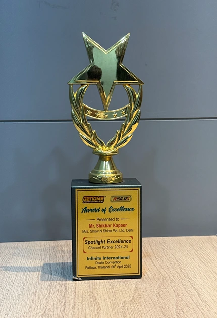 Show n Shine award 4